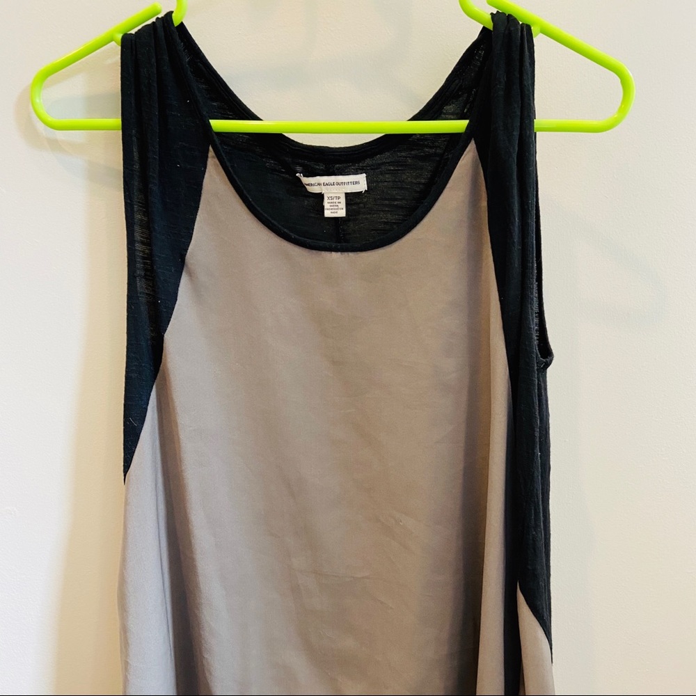 American Eagle women’s top